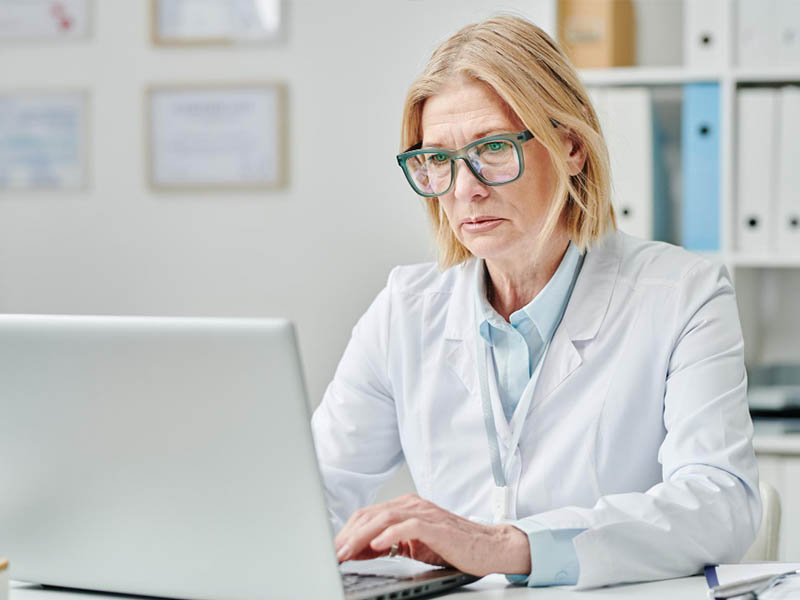 Online dermatology consultation service