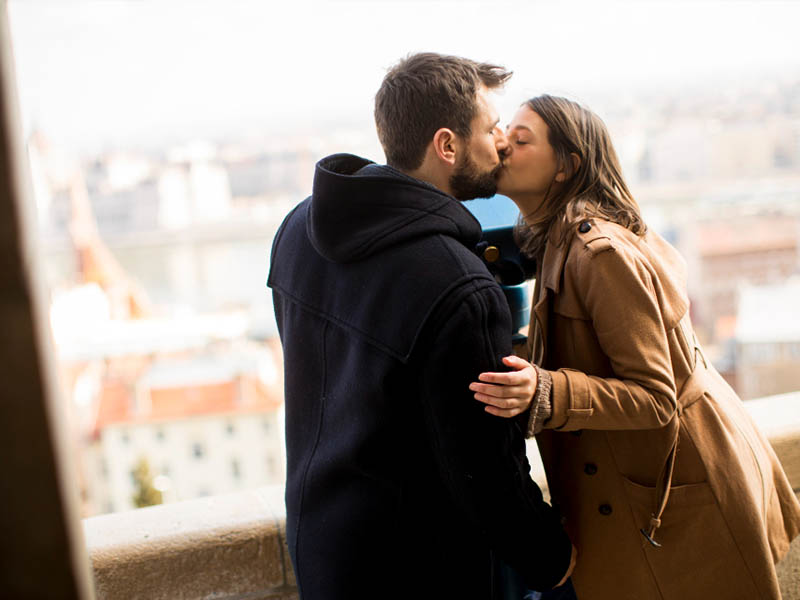 oral-to-oral contact spreads herpes