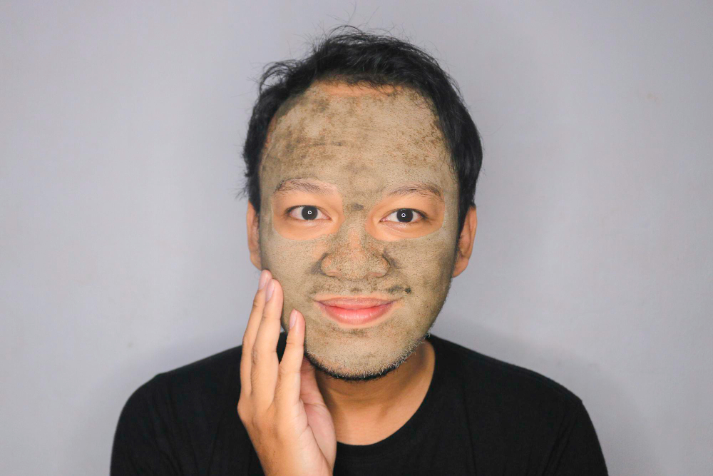 Clay masks treatment for blackheads 