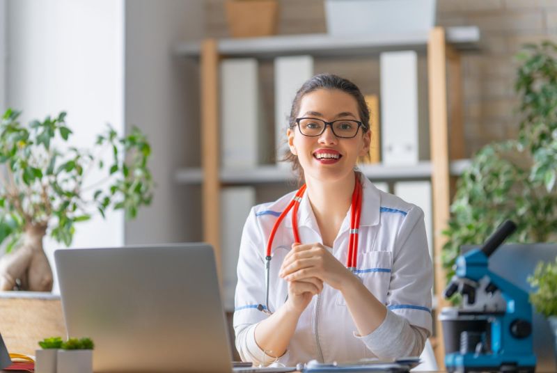 Online dermatology consultation services